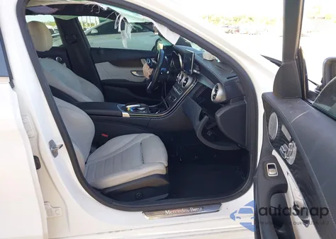 2017 Mercedes-Benz C 300 Sport из США, поврежденный, VIN 55SWF4JB3HU179548